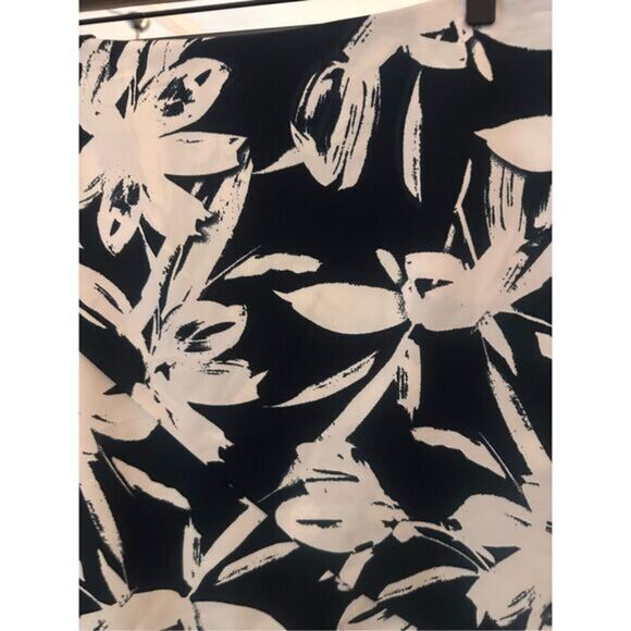 Banana Republic Floral Print Mini Skirt Abstract Brushstroke Pattern Chic Casual - Picture 3 of 7